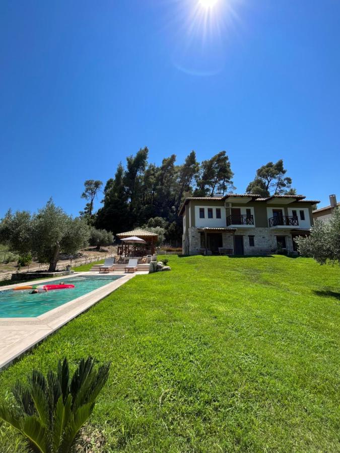 Paralia Homes Cheerful 2 Bedroom With Pool, Unit #1 Villa