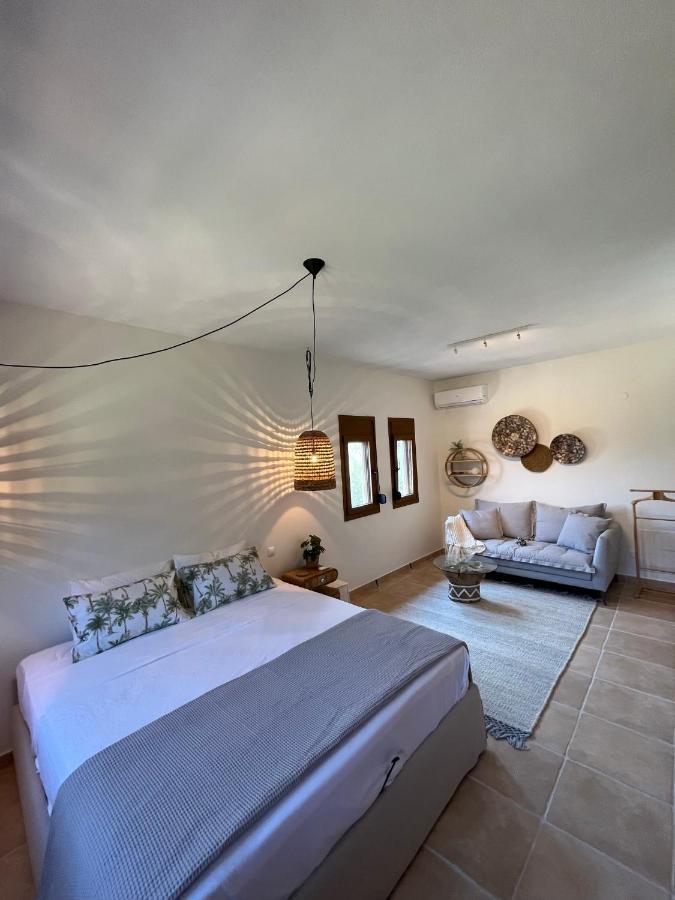 Paralia Homes Cheerful 2 Bedroom With Pool, Unit #1 Villa Kriopigi