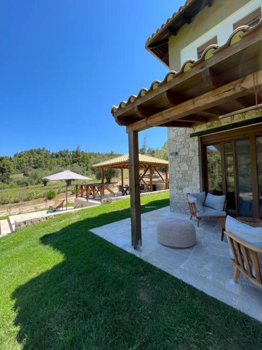 Villa Paralia Homes Cheerful 2 Bedroom With Pool, Unit #1 Kriopigi