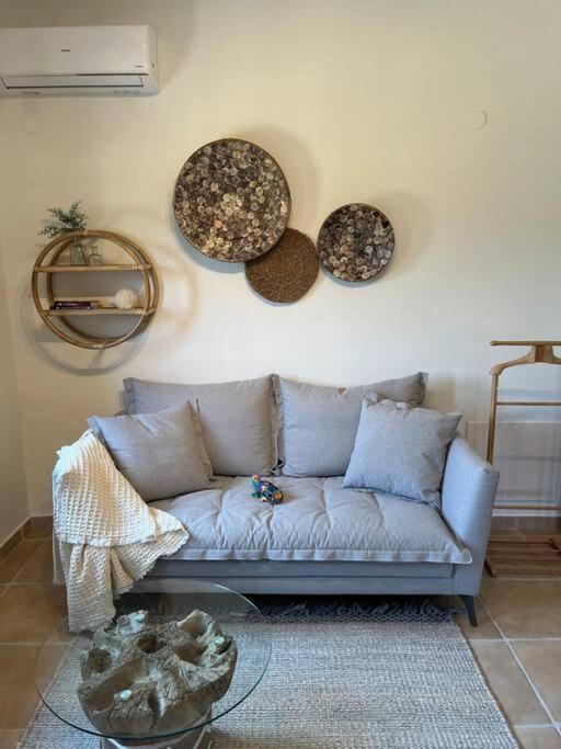Villa Paralia Homes Cheerful 2 Bedroom With Pool, Unit #1 *
