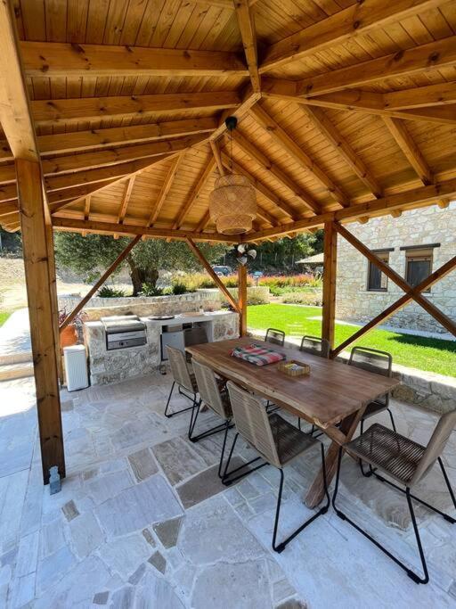 Villa Paralia Homes Cheerful 2 Bedroom With Pool, Unit #1 Kriopigi