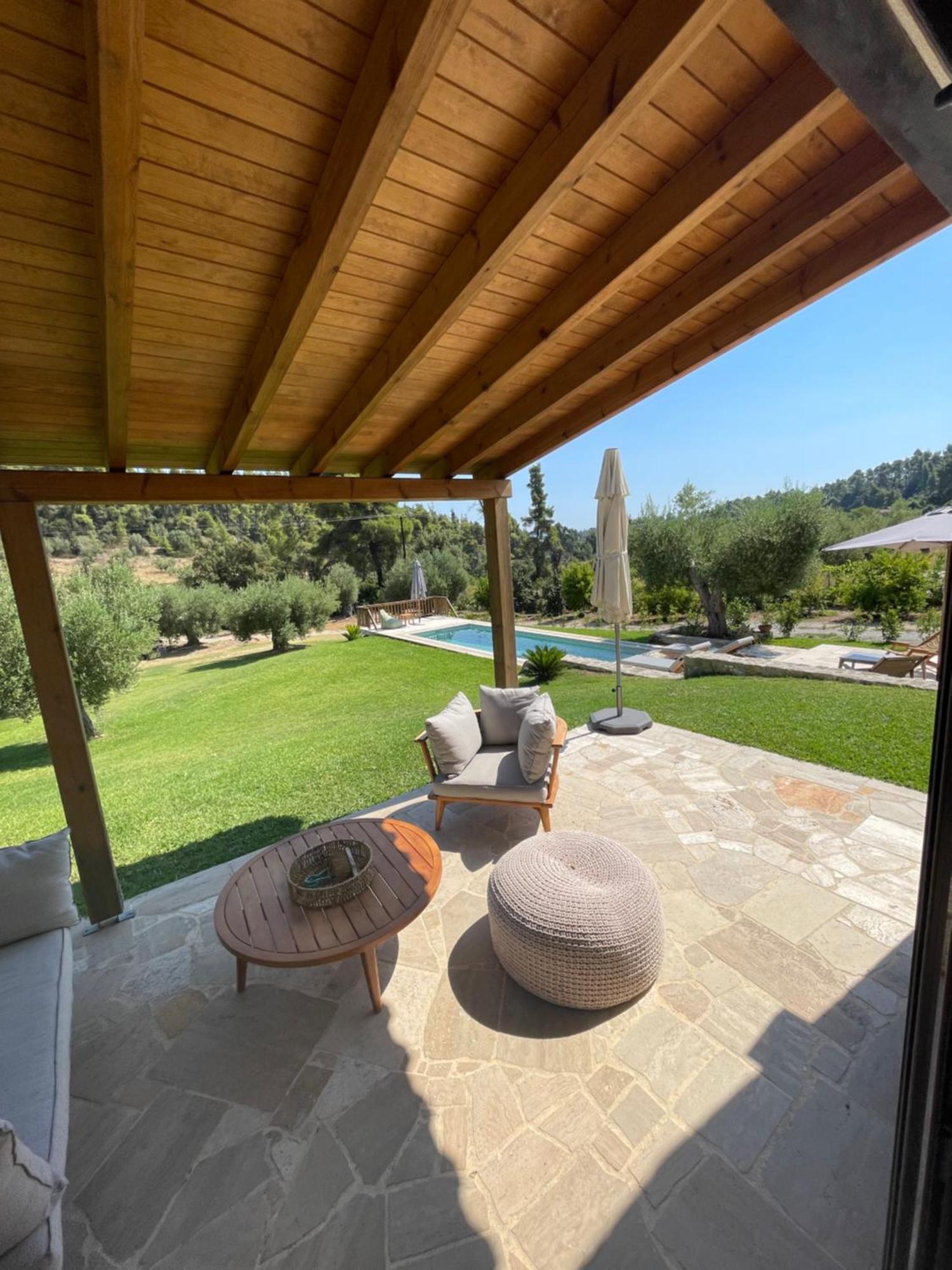 Paralia Homes Cheerful 2 Bedroom With Pool, Unit #1 Villa